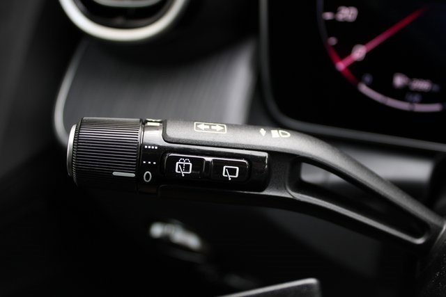 New 2025 Mercedes-Benz GLC 350e 4MATIC image 18