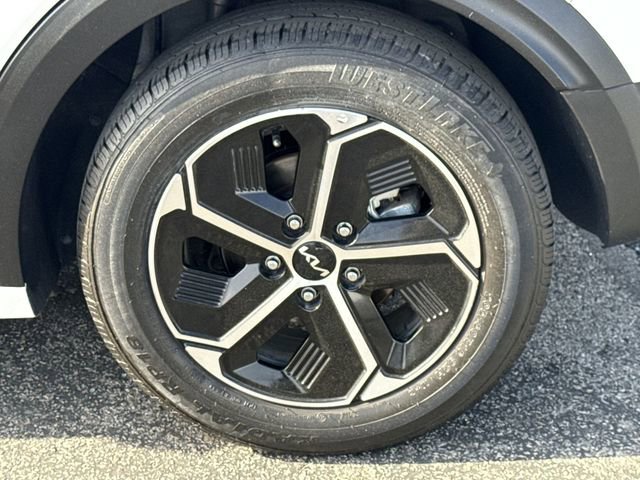 Used 2023 Kia Niro EX FWD image 32