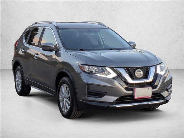 Used 2018 Nissan Rogue SV image 3