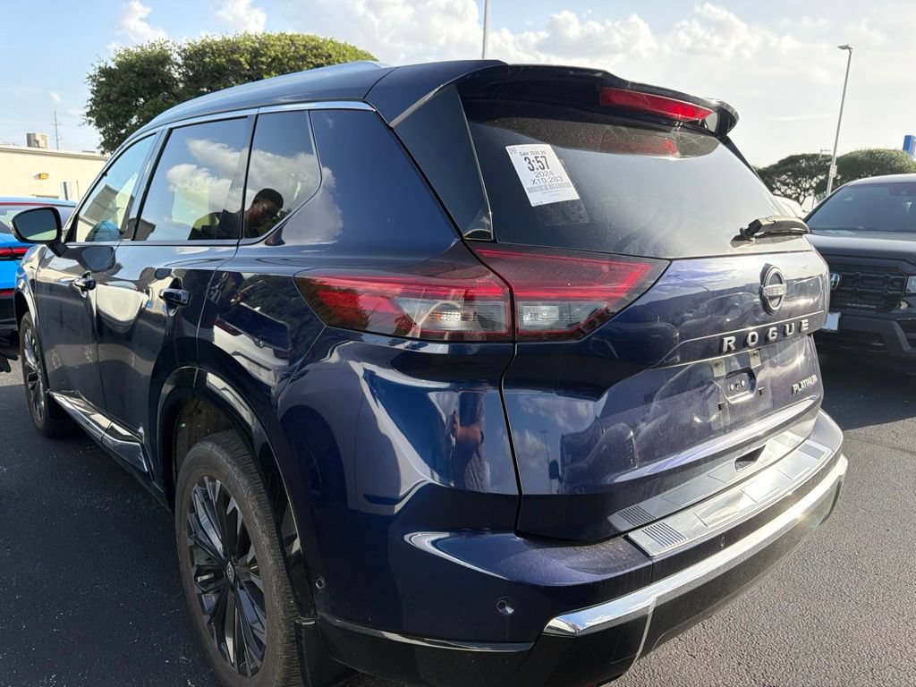 Used 2024 Nissan Rogue Platinum FWD image 6