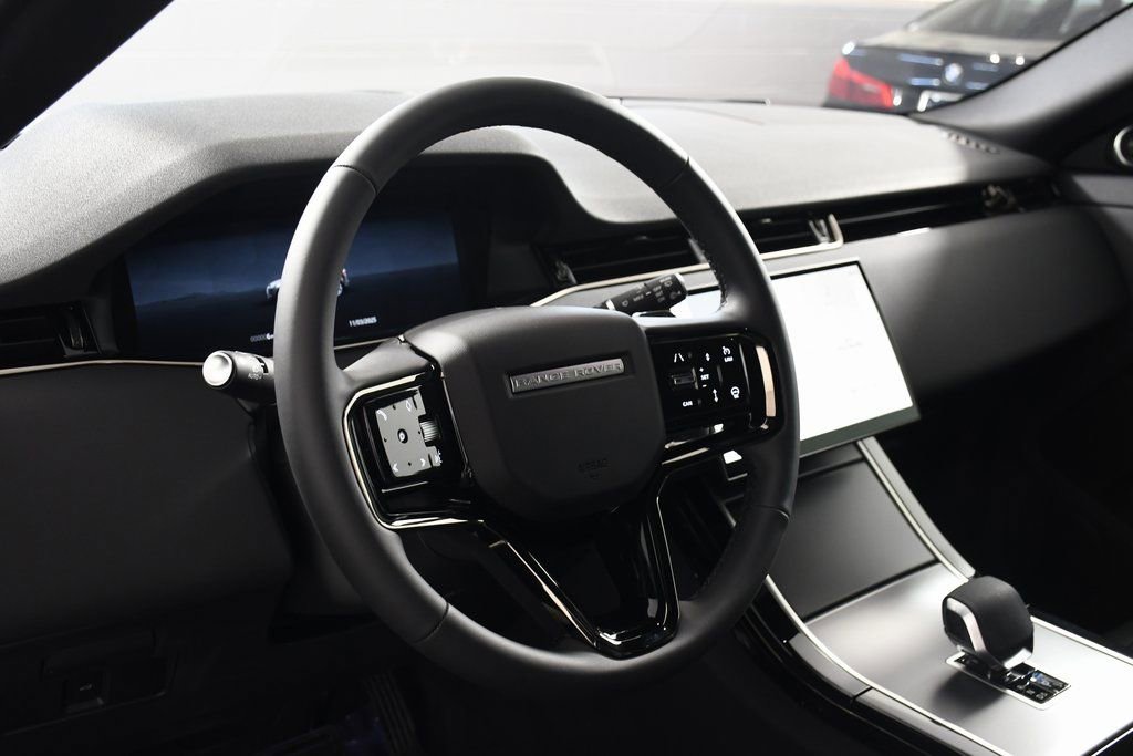 Used 2026 Land Rover Range Rover Evoque S image 13