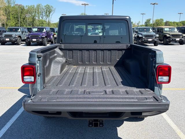 New 2026 Jeep Gladiator Sport AWD/4WD image 6
