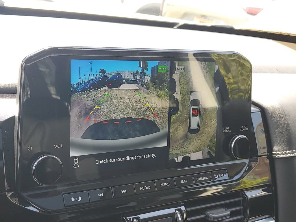 Used 2022 Nissan Pathfinder Platinum w/ Cargo Package FWD image 27