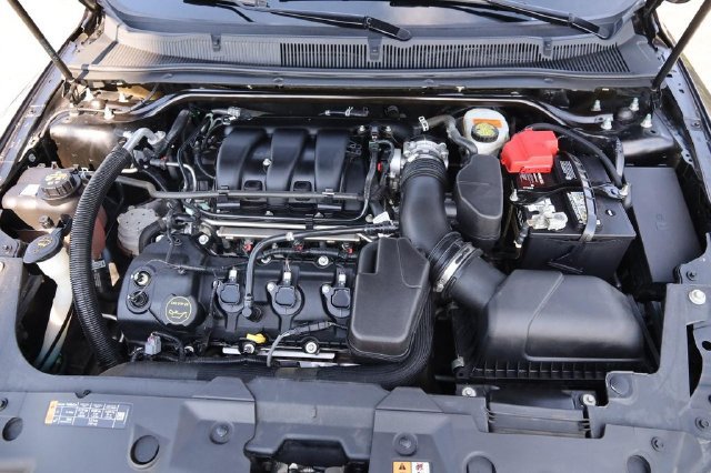 Used 2018 Ford Taurus SE FWD image 26