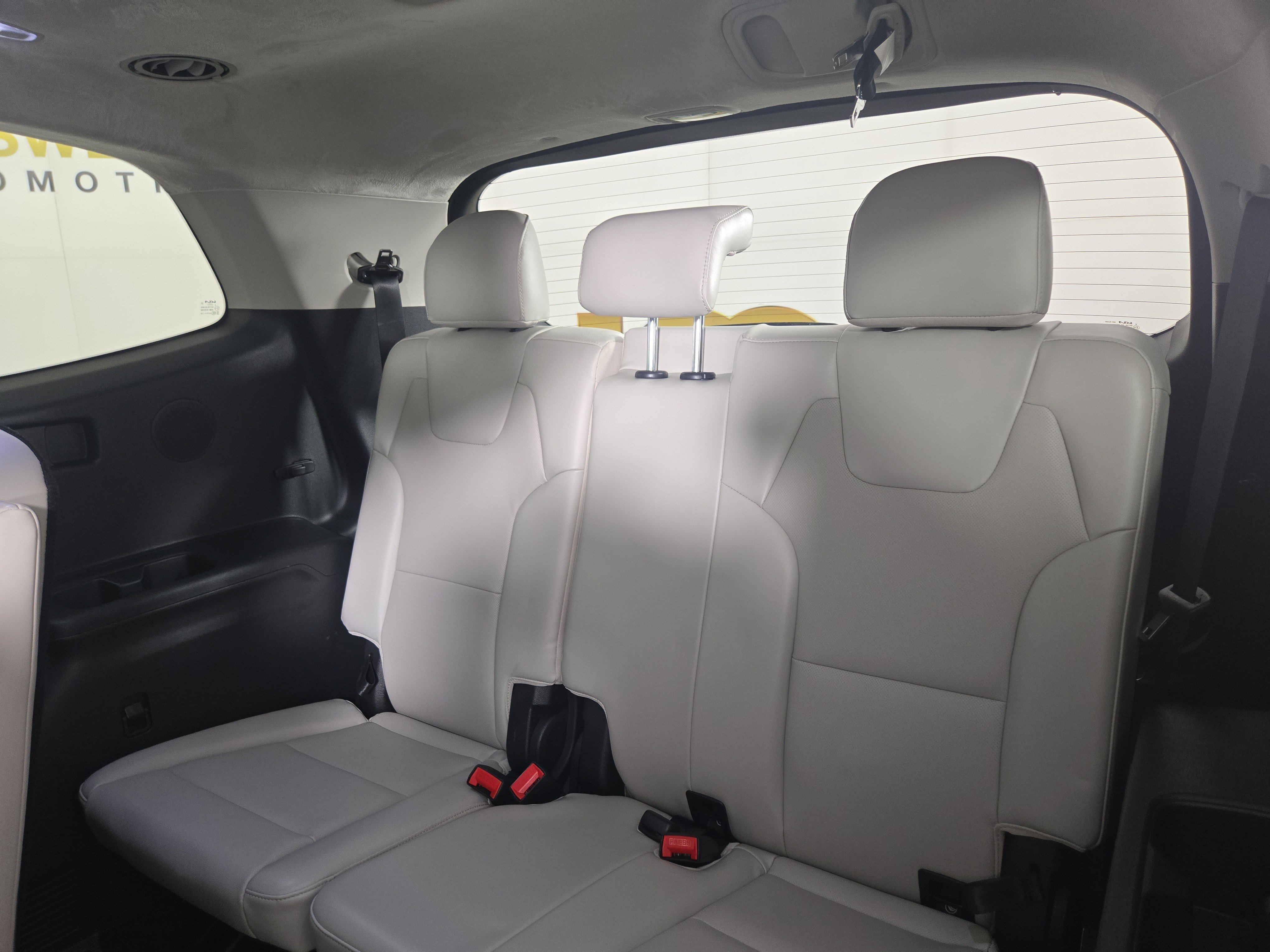 Used 2022 Kia Telluride SX w/ SX Prestige Package image 12