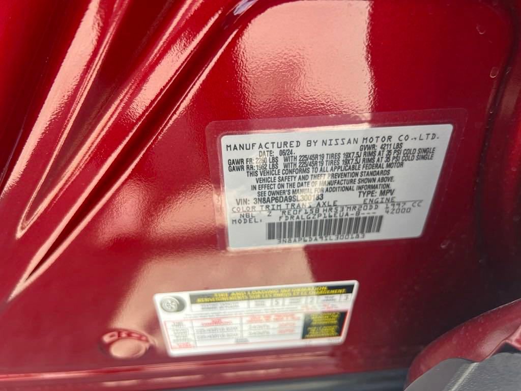 Certified 2025 Nissan Kicks SR FWD image 30