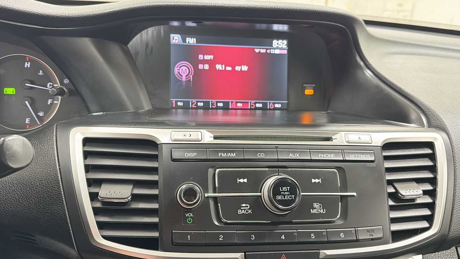 Used 2014 Honda Accord Sport image 18