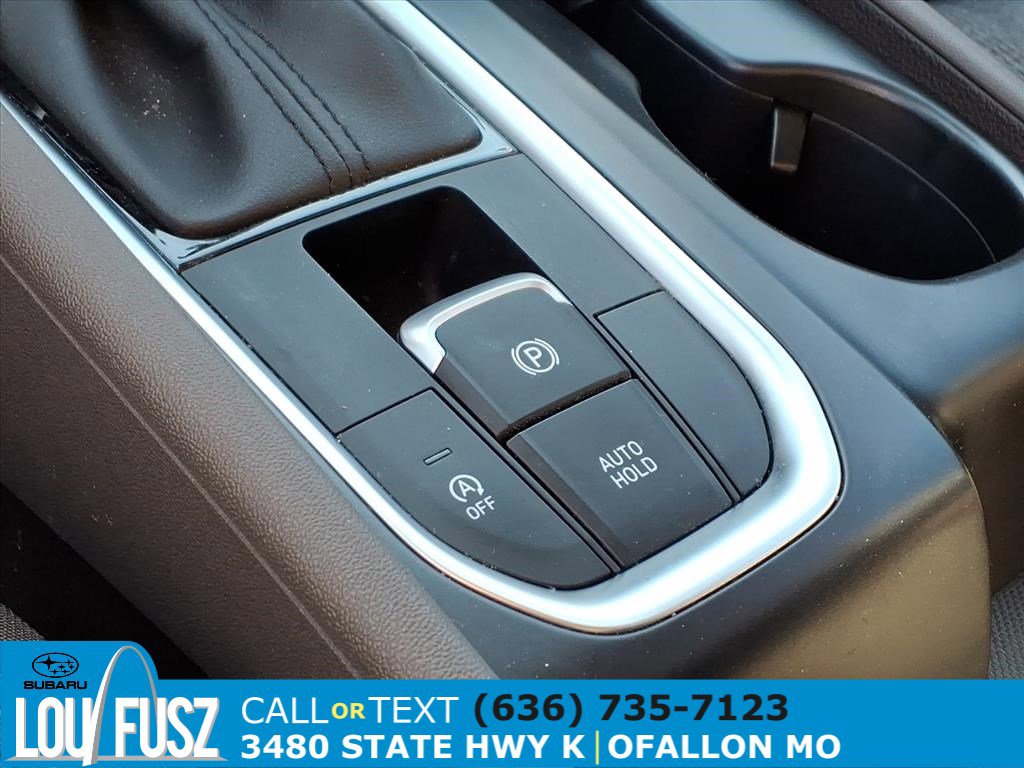 Used 2019 Hyundai Santa Fe SE image 17