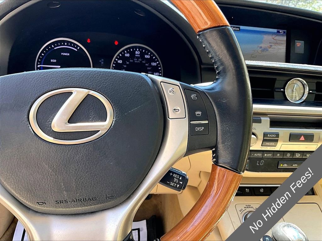 Used 2015 Lexus ES 300h w/ Navigation System Package FWD image 17
