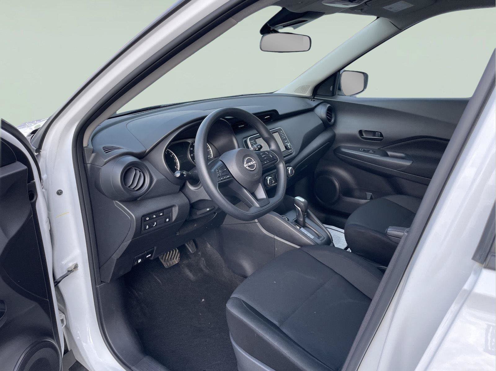 Used 2024 Nissan Kicks S FWD image 11