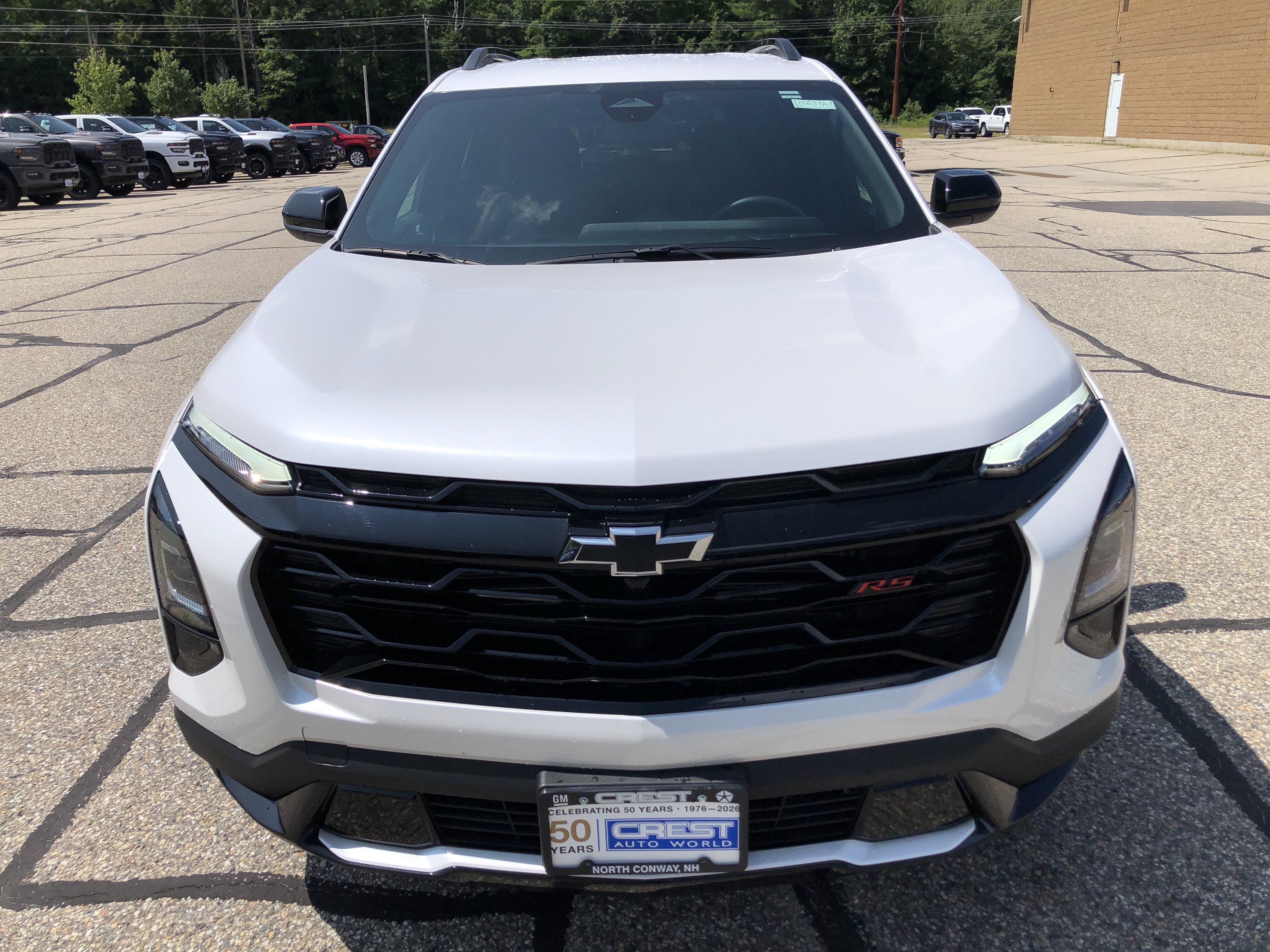 Used 2025 Chevrolet Equinox RS AWD/4WD image 8