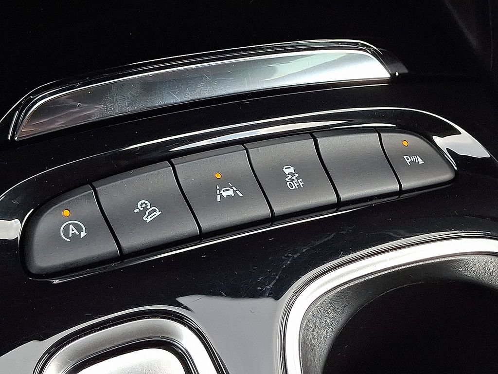Used 2023 Buick Envision Preferred w/ Sport Touring Package AWD/4WD image 25
