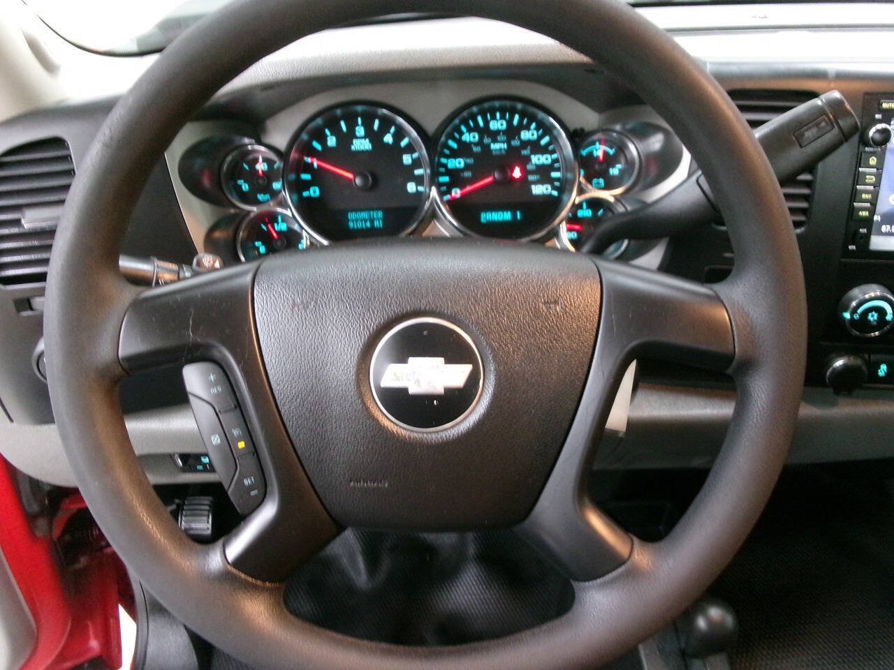 Used 2014 Chevrolet Silverado 2500 W/T w/ Snow Plow Prep Package AWD/4WD image 27