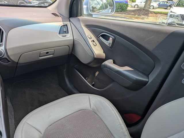 Used 2013 Hyundai Tucson GLS FWD image 17