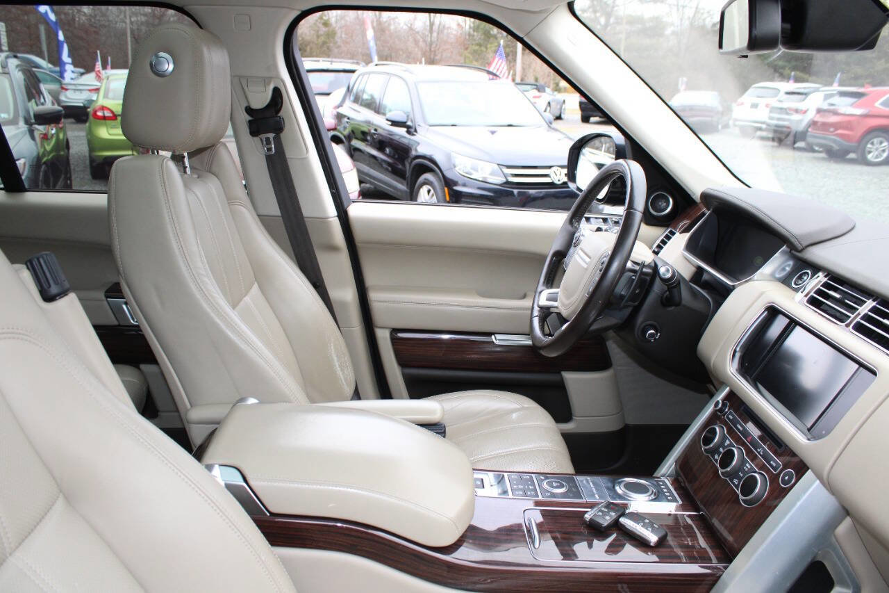 Used 2016 Land Rover Range Rover HSE image 11