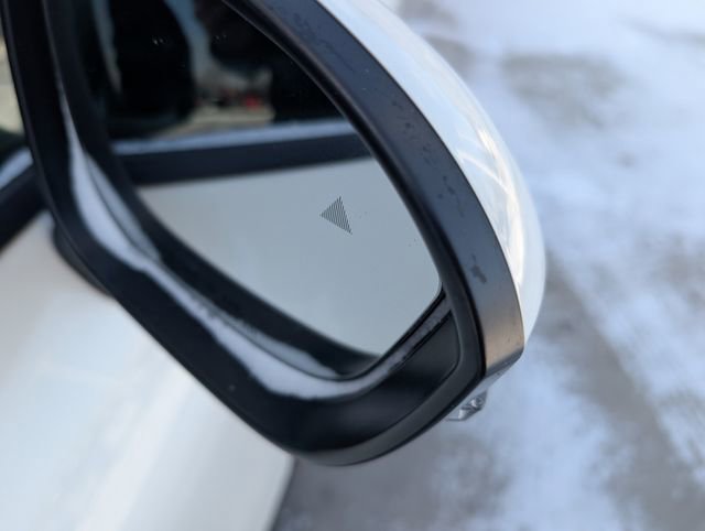 Used 2022 Nissan Rogue SV image 33