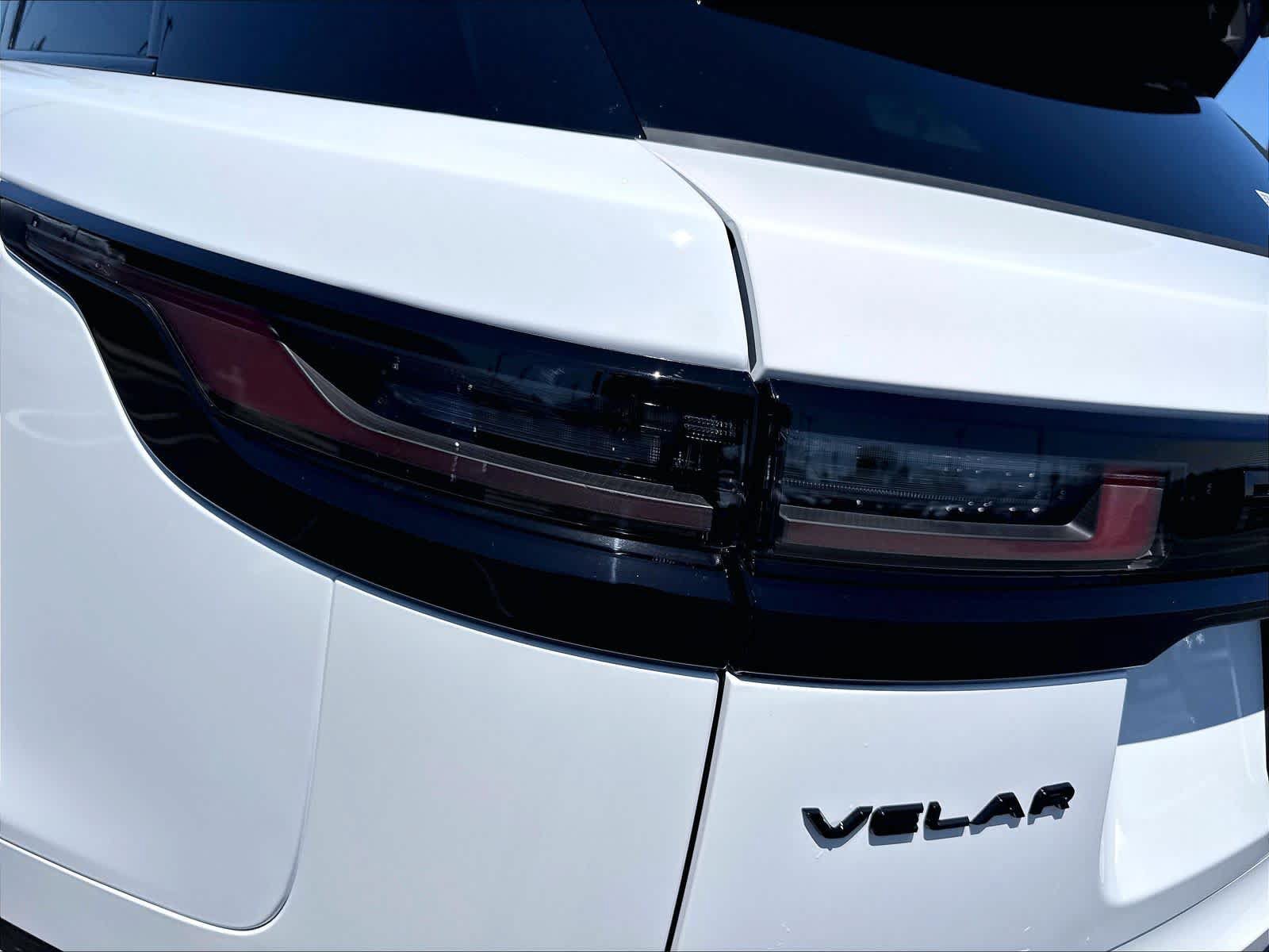 New 2026 Land Rover Range Rover Velar Dynamic SE AWD/4WD image 25