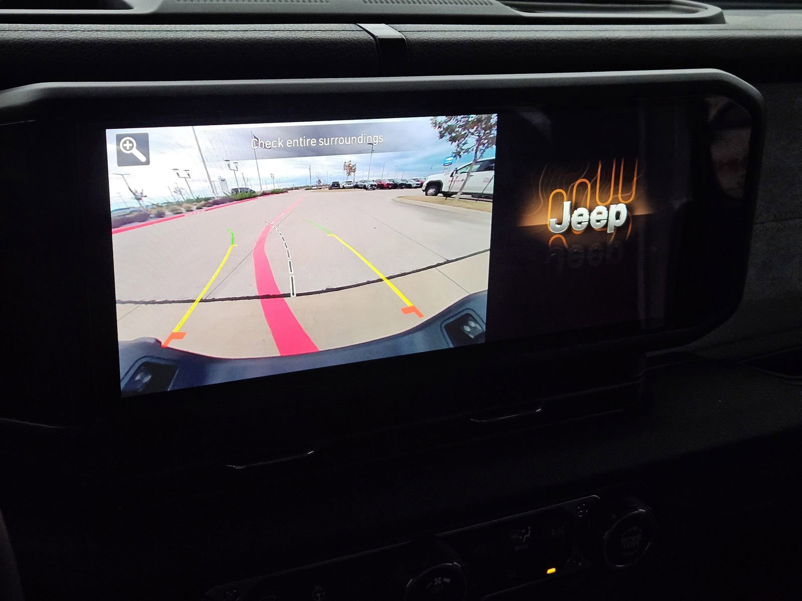 Used 2024 Jeep Gladiator Sport image 24