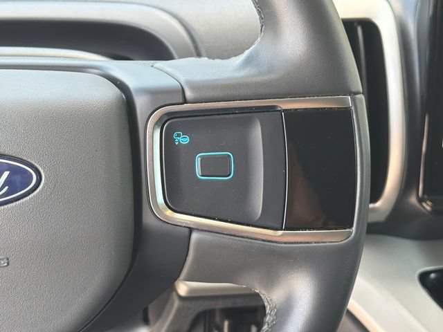 Used 2025 Ford Expedition Active RWD image 29