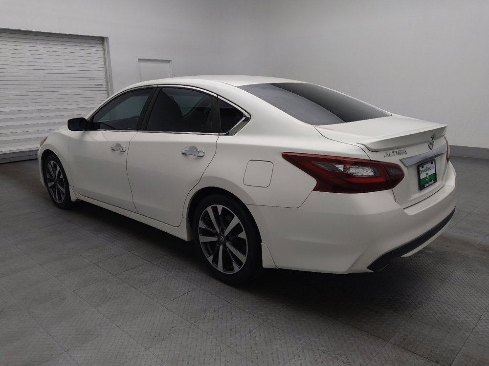 Used 2017 Nissan Altima 2.5 SR image 3