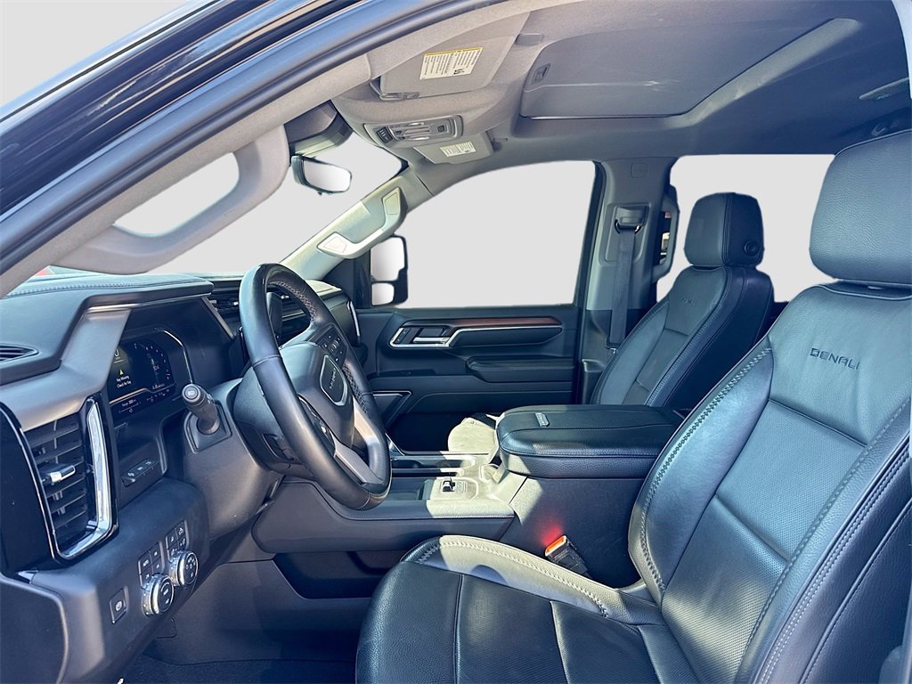 Used 2024 GMC Sierra 2500 Denali w/ Denali Reserve Package image 11