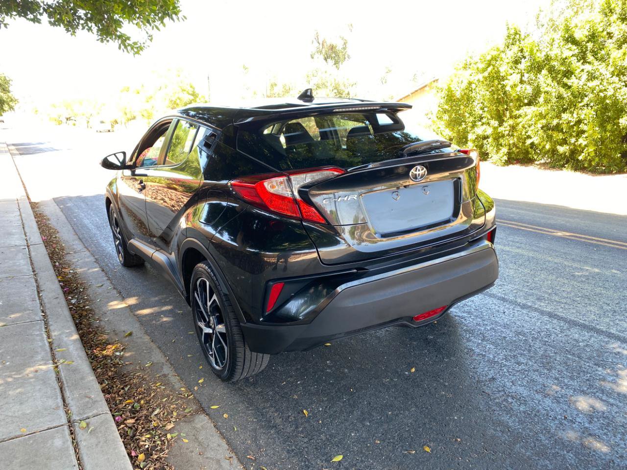 Used 2018 Toyota C-HR XLE FWD image 13