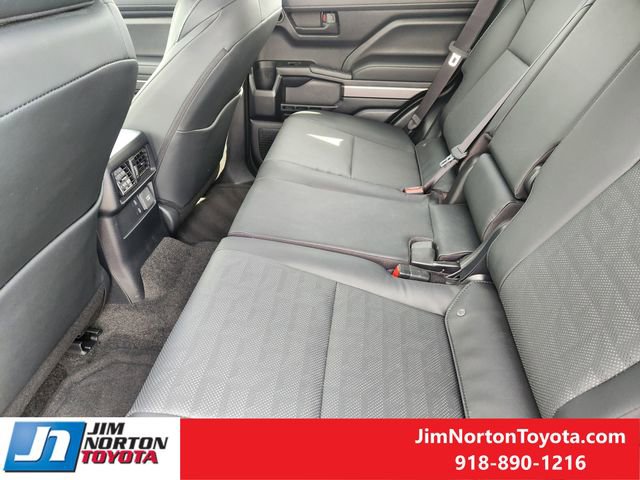Used 2025 Toyota 4Runner TRD Off-Road Premium w/ Tow Technology Package image 32