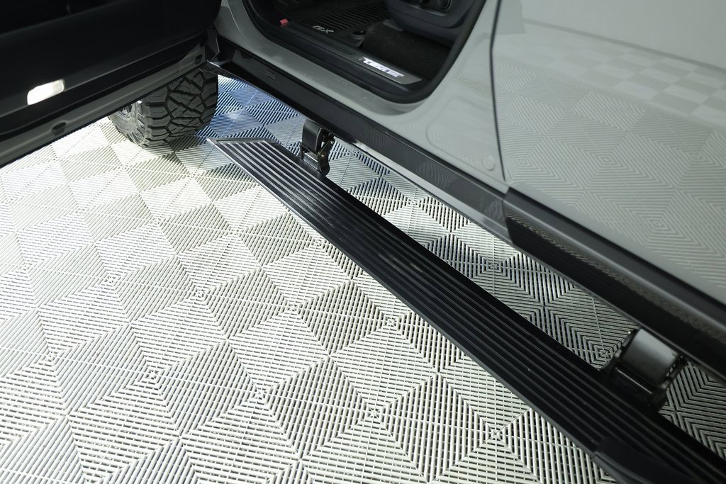 Used 2025 Lexus GX 550 image 21