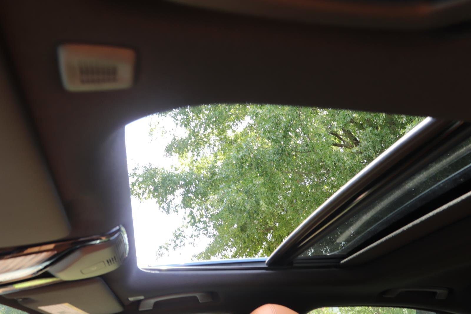 New 2025 BMW 330i Sedan w/ Convenience Package image 23