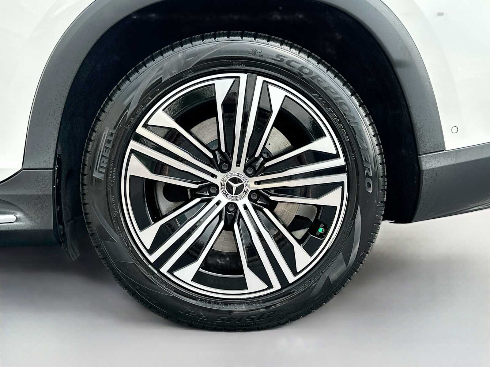 Used 2023 Mercedes-Benz EQS 450+ SUV image 32