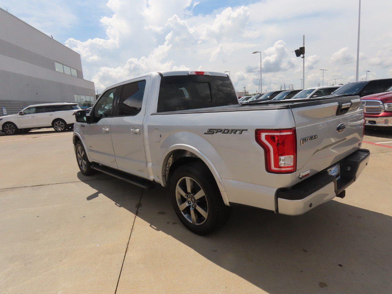 Used 2017 Ford F150 XLT w/ Equipment Group 302A Luxury RWD image 16