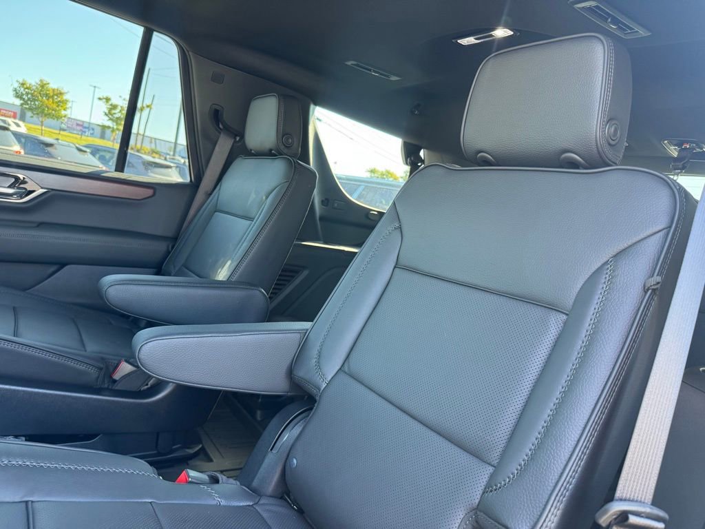 New 2026 GMC Yukon Denali w/ Denali Reserve Package image 26