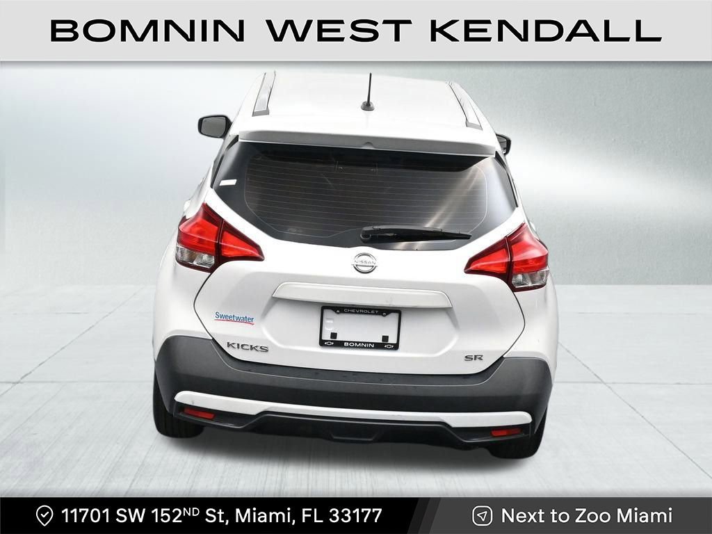 Used 2019 Nissan Kicks SR w/ SR Premium Package image 15