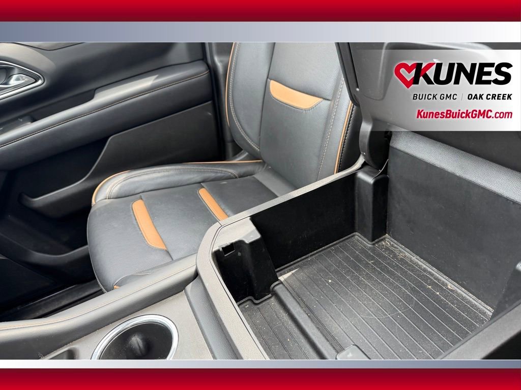 Used 2021 GMC Yukon AT4 w/ AT4 Premium Package AWD/4WD image 25