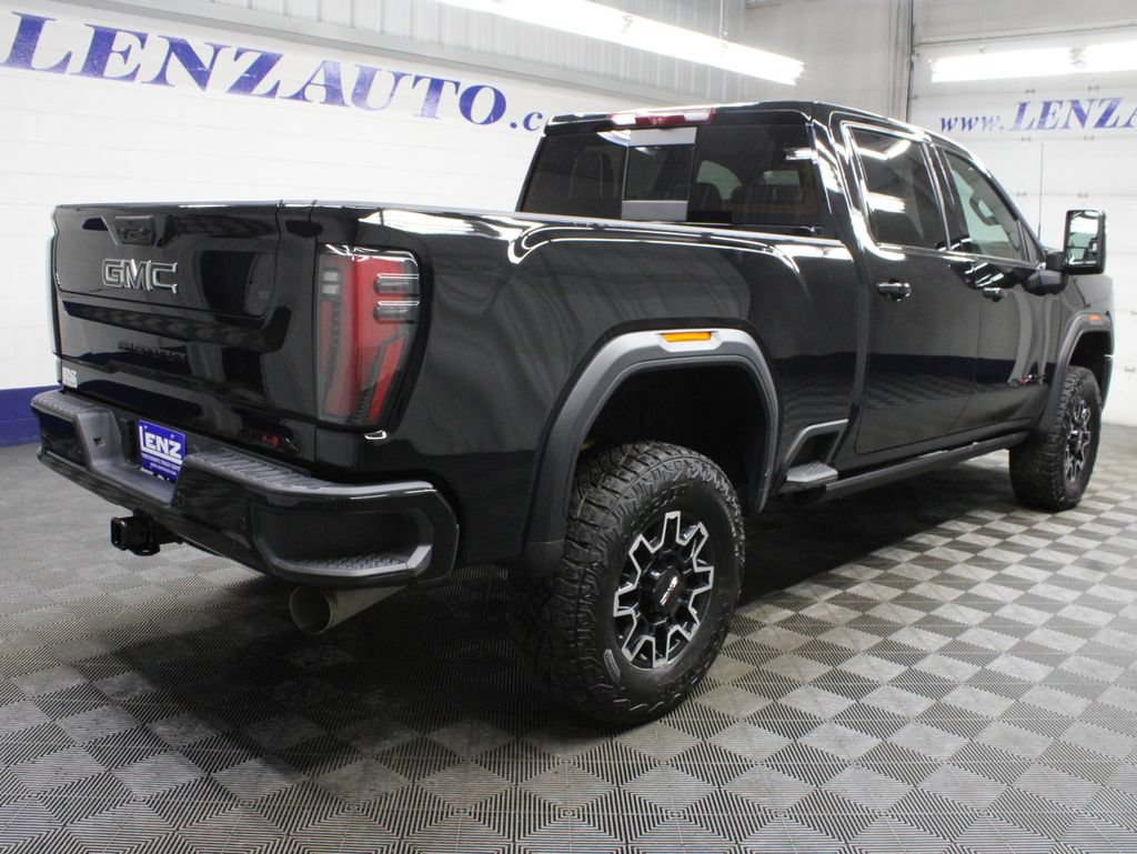Used 2026 GMC Sierra 2500 AT4X w/ LPO, Black Badging Package AWD/4WD image 6