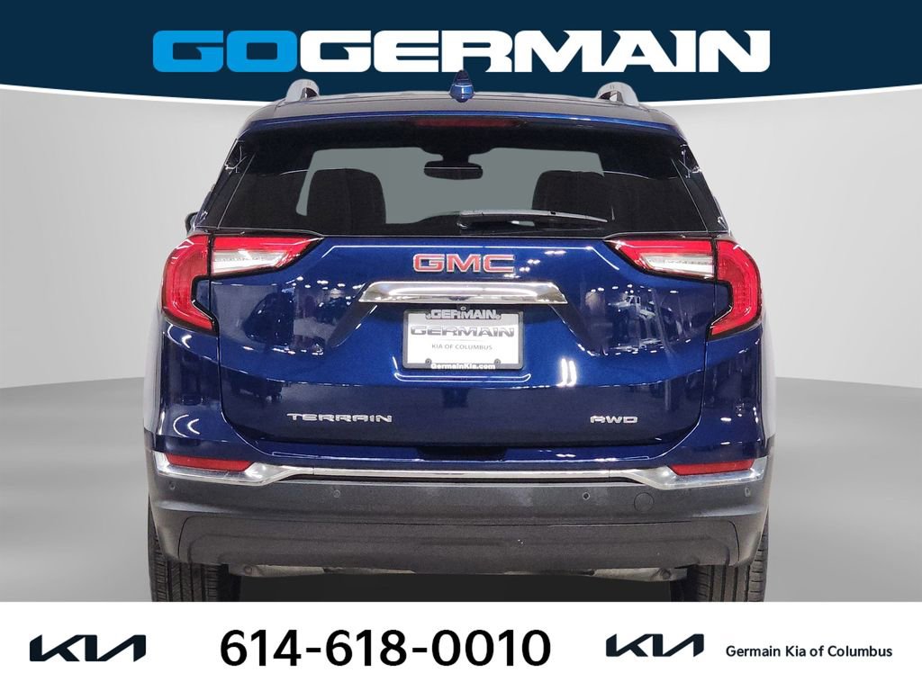 Used 2022 GMC Terrain SLT w/ Tech Package image 9