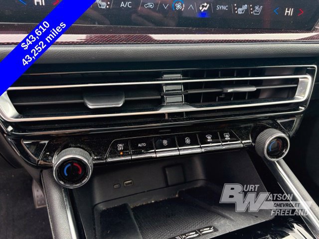 Used 2024 Chevrolet Traverse RS w/ LPO, Floor Liner Package AWD/4WD image 22