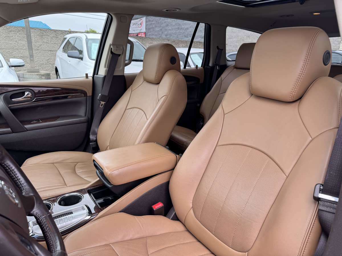 Used 2017 Buick Enclave Leather w/ Enclave Sport Touring Edition FWD image 39