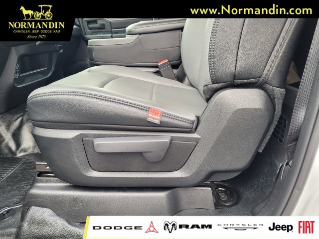 New 2026 RAM 5500 Tradesman AWD/4WD image 7