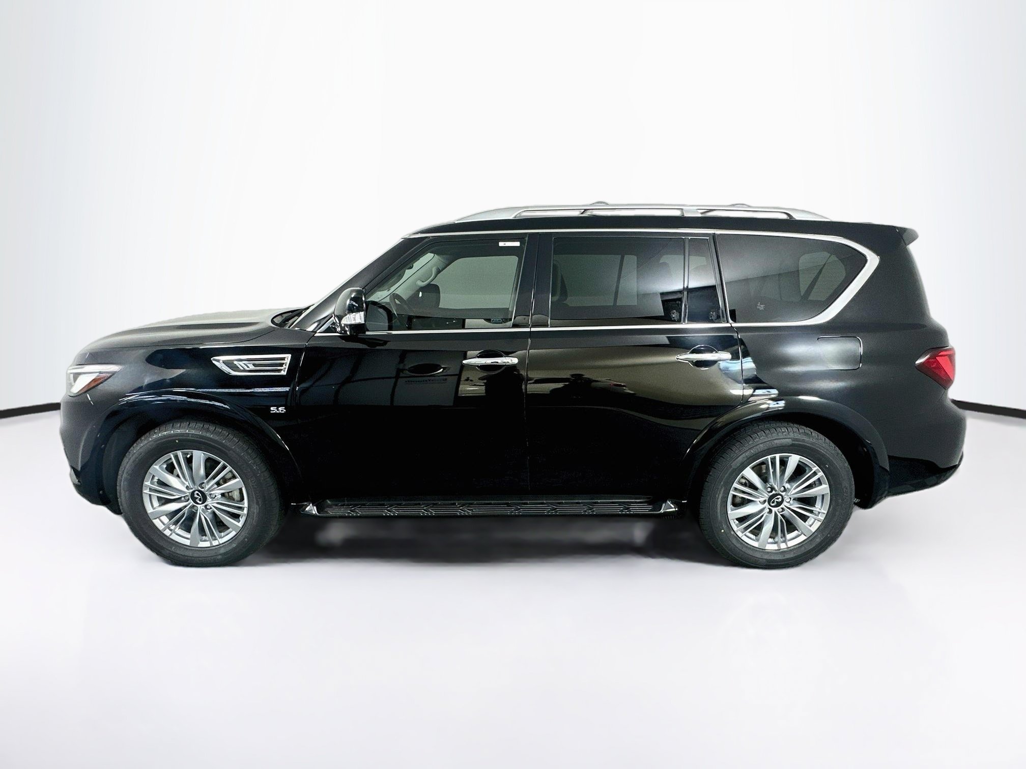 Used 2019 INFINITI QX80 Luxe w/ Proassist Package RWD image 4
