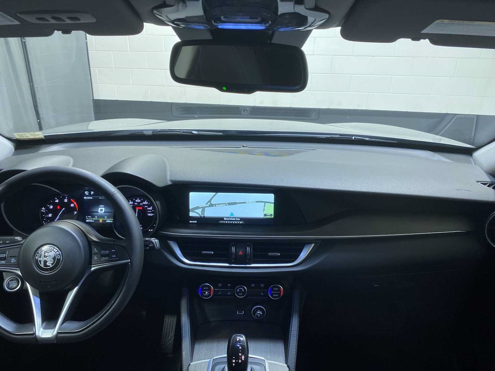 Used 2019 Alfa Romeo Stelvio Ti AWD/4WD image 10