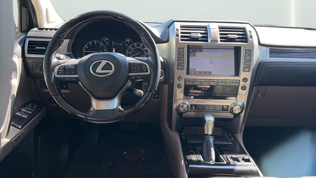 Used 2021 Lexus GX 460 Premium w/ Premium Package AWD/4WD image 23