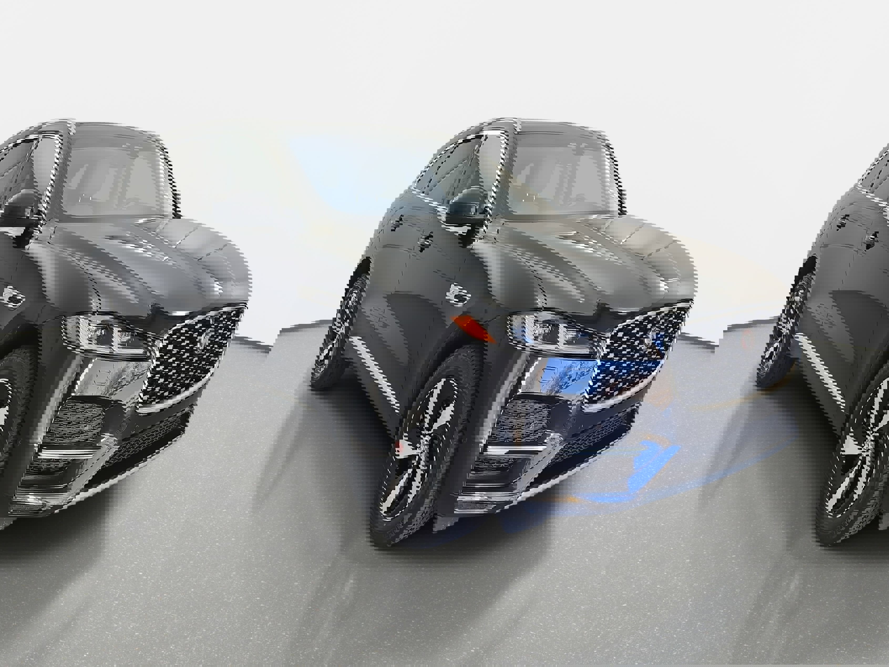 Used 2021 Jaguar F-PACE S image 3