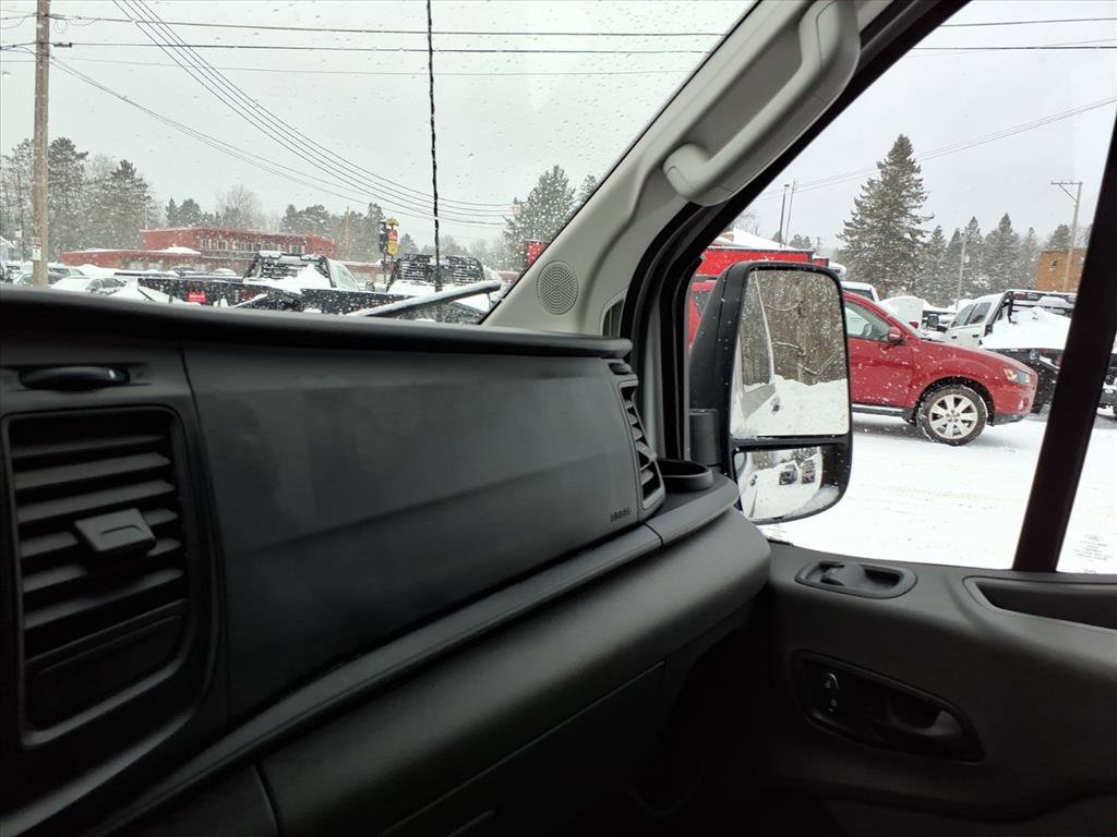 Used 2024 Ford Transit 250 Low Roof AWD w/ Exterior Upgrade Package image 18