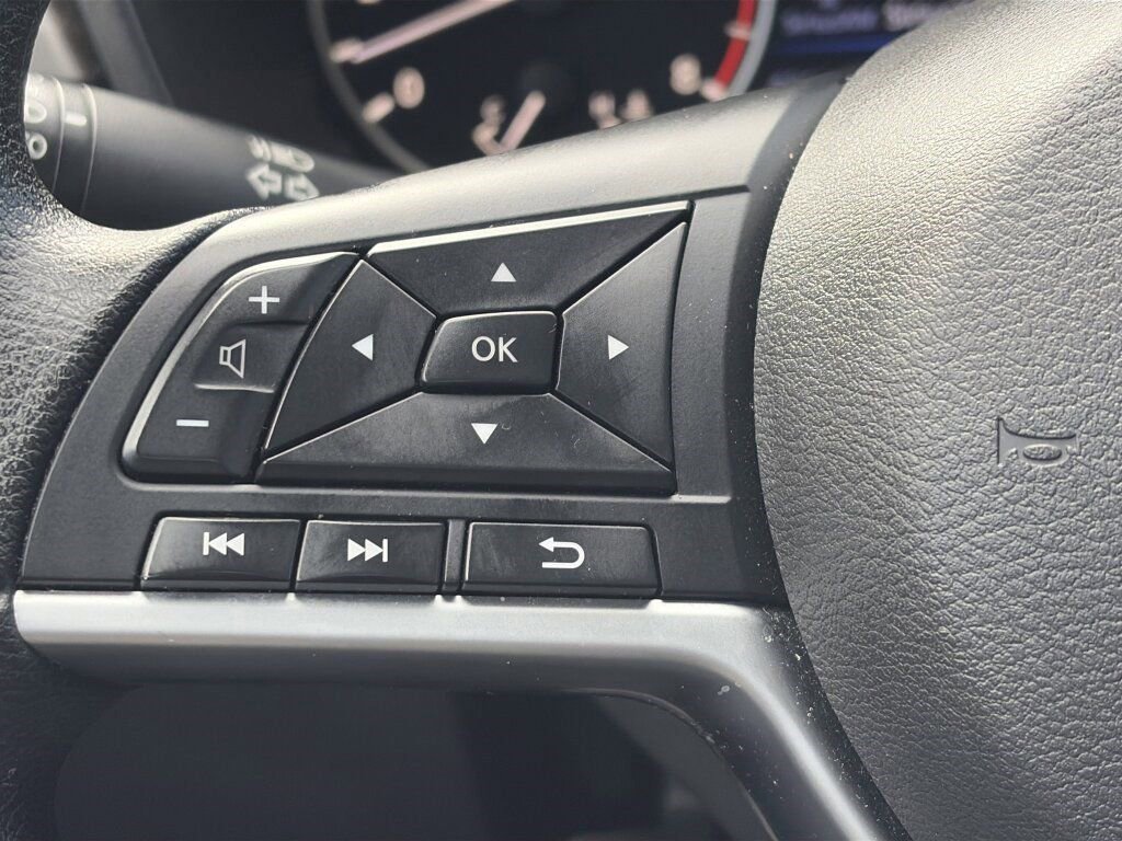 Used 2024 Nissan Altima 2.5 SV image 20