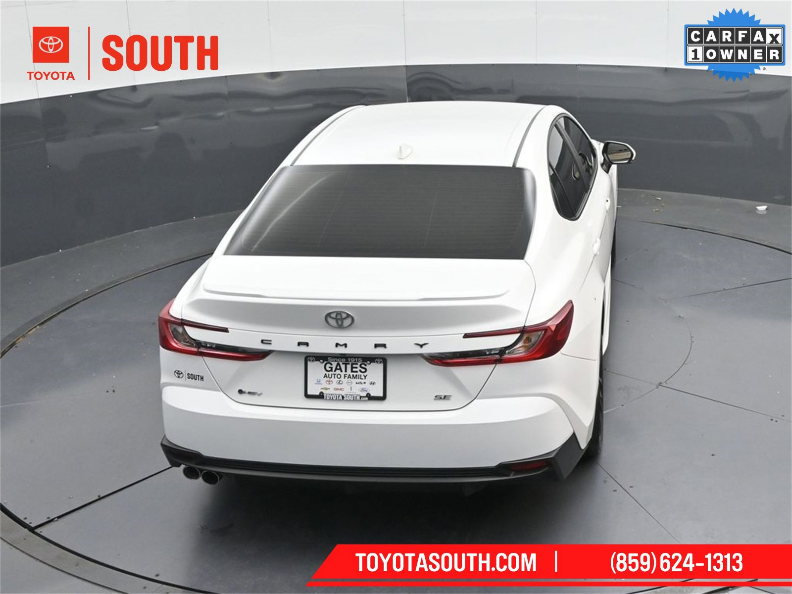 Used 2025 Toyota Camry SE w/ Convenience Package image 39