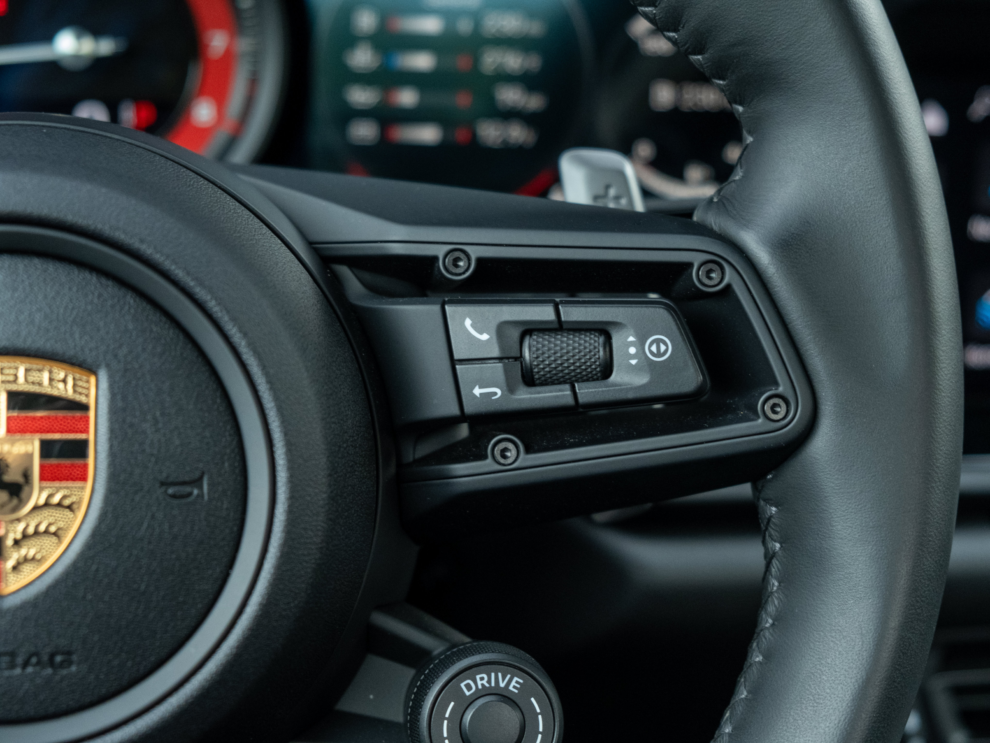 Certified 2024 Porsche 911 Carrera T RWD image 25