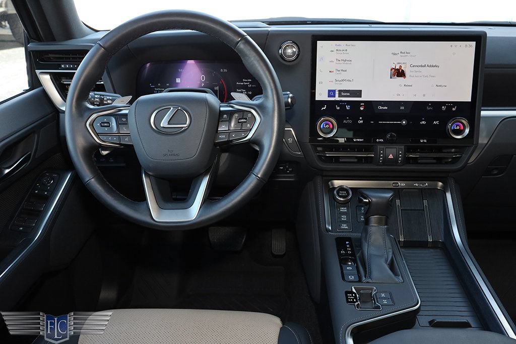 Used 2024 Lexus GX 550 AWD/4WD image 24