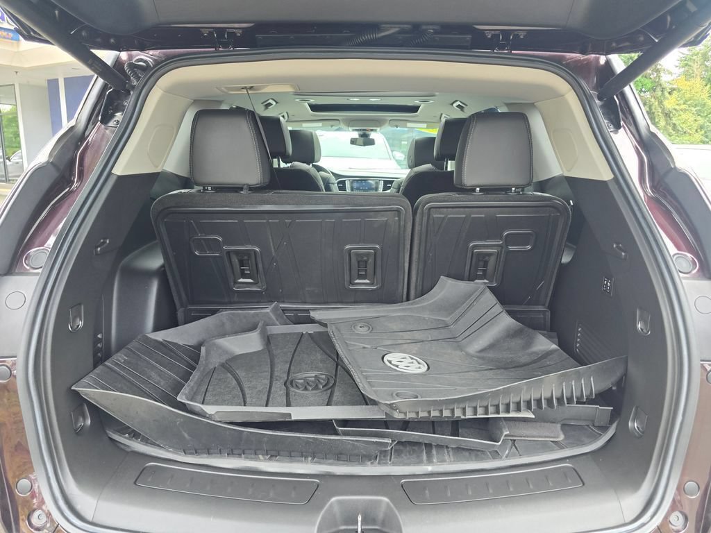 Used 2020 Buick Enclave Avenir w/ Avenir Technology Package AWD/4WD image 14