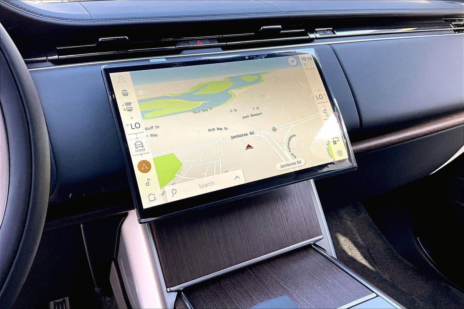 New 2026 Land Rover Range Rover SE image 10